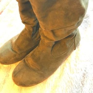 Cute knee boots for girls